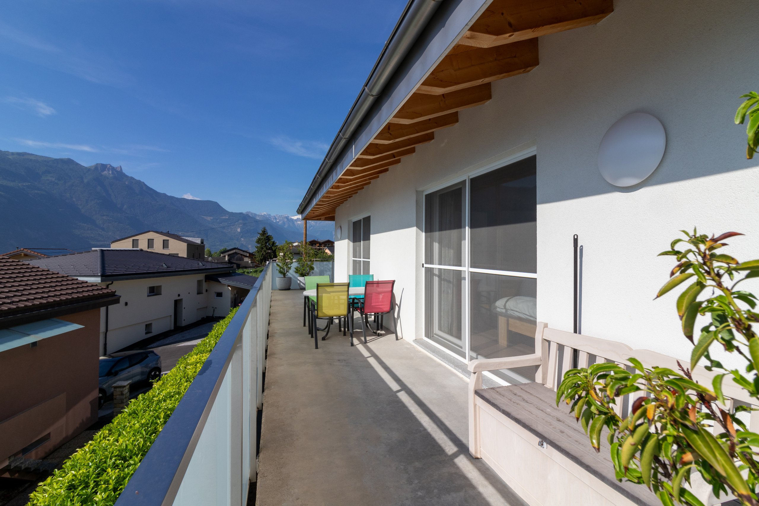 Exterior view 8