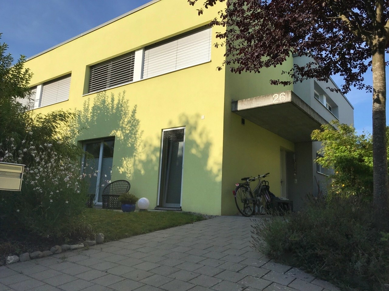 Photo 1