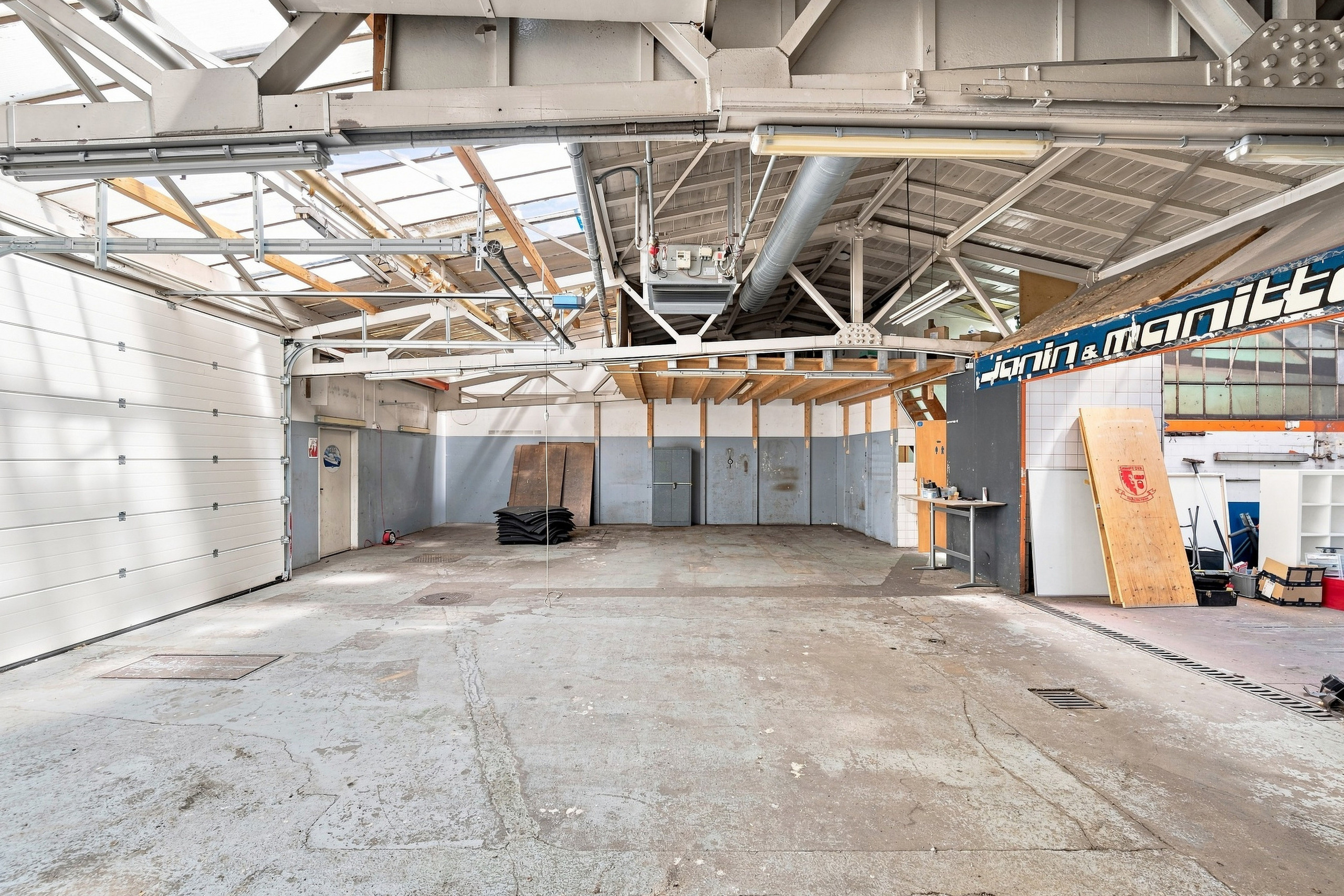 Interior view 1