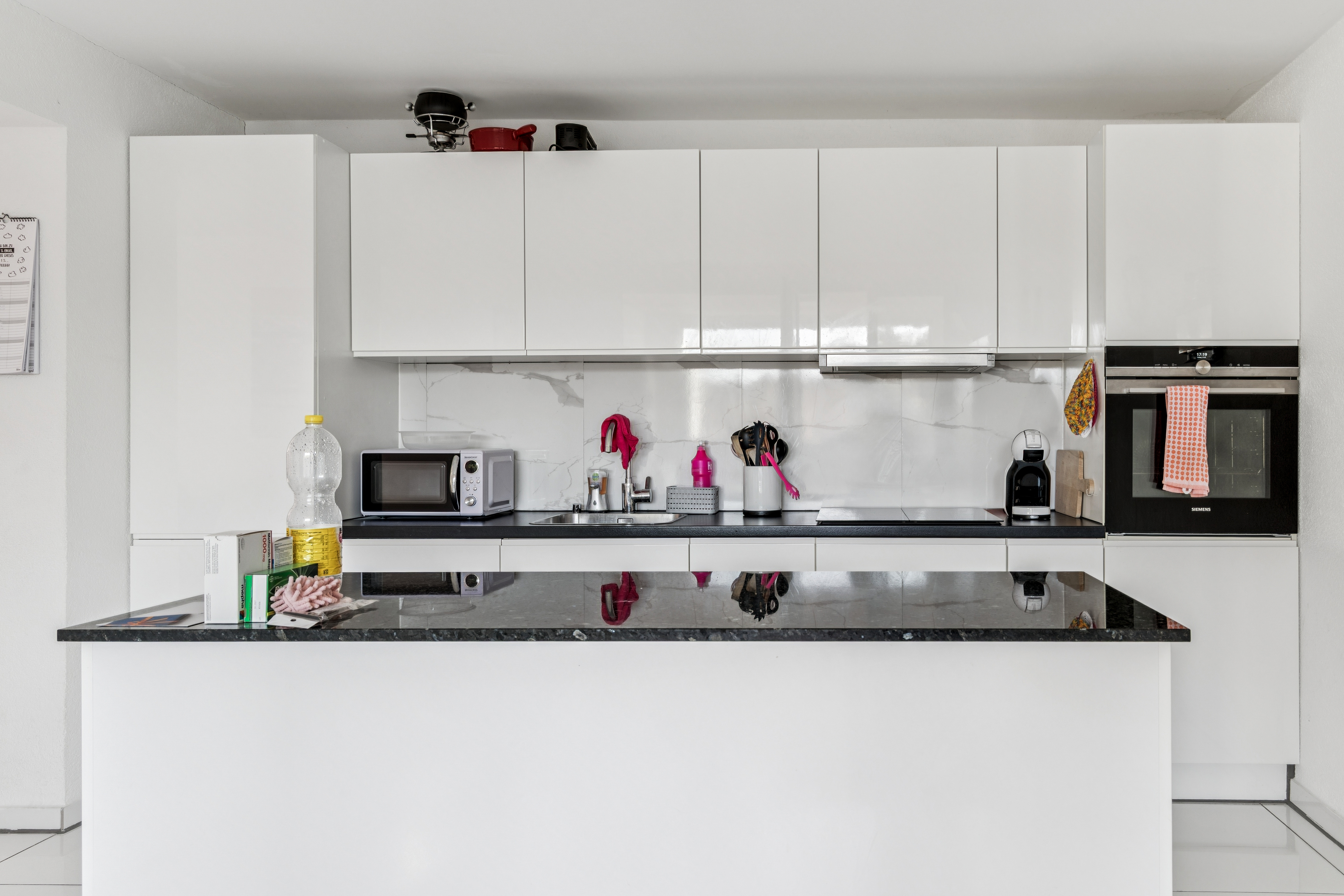 Espace de cuisson de conception moderne avec une utilisation efficace de l'espace