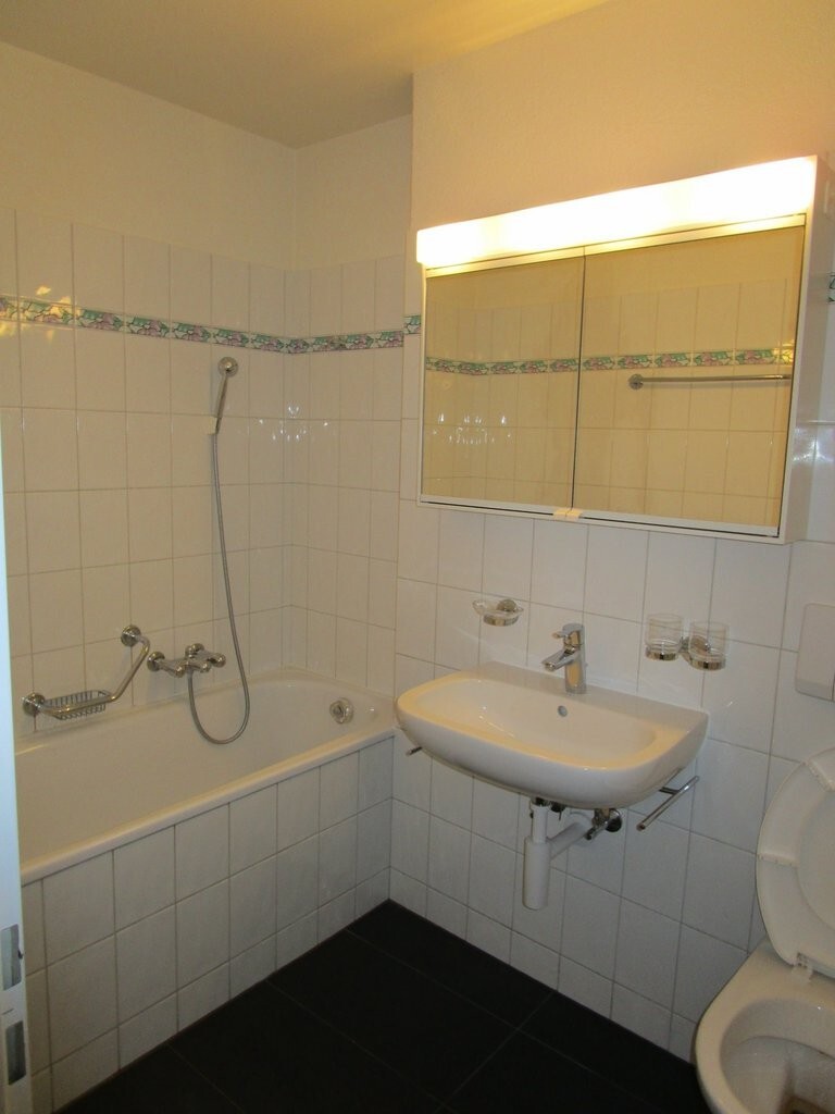 Picture 5