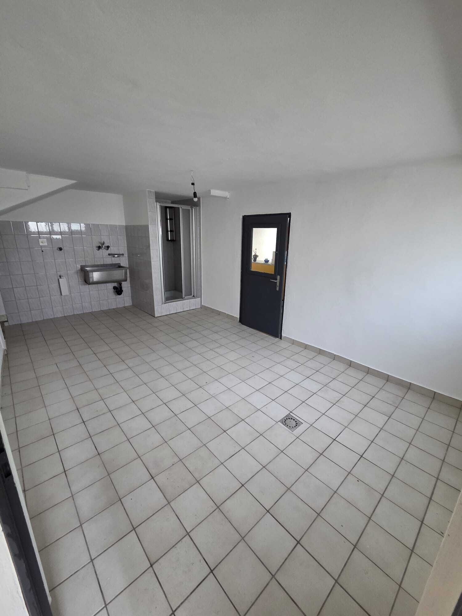 Interior view 4