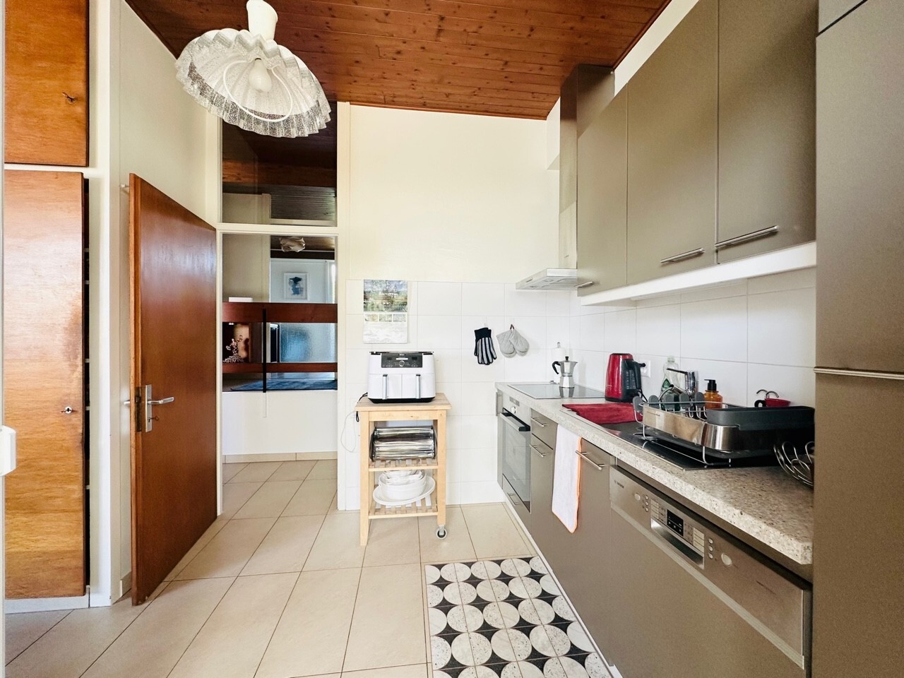 Interior view 5