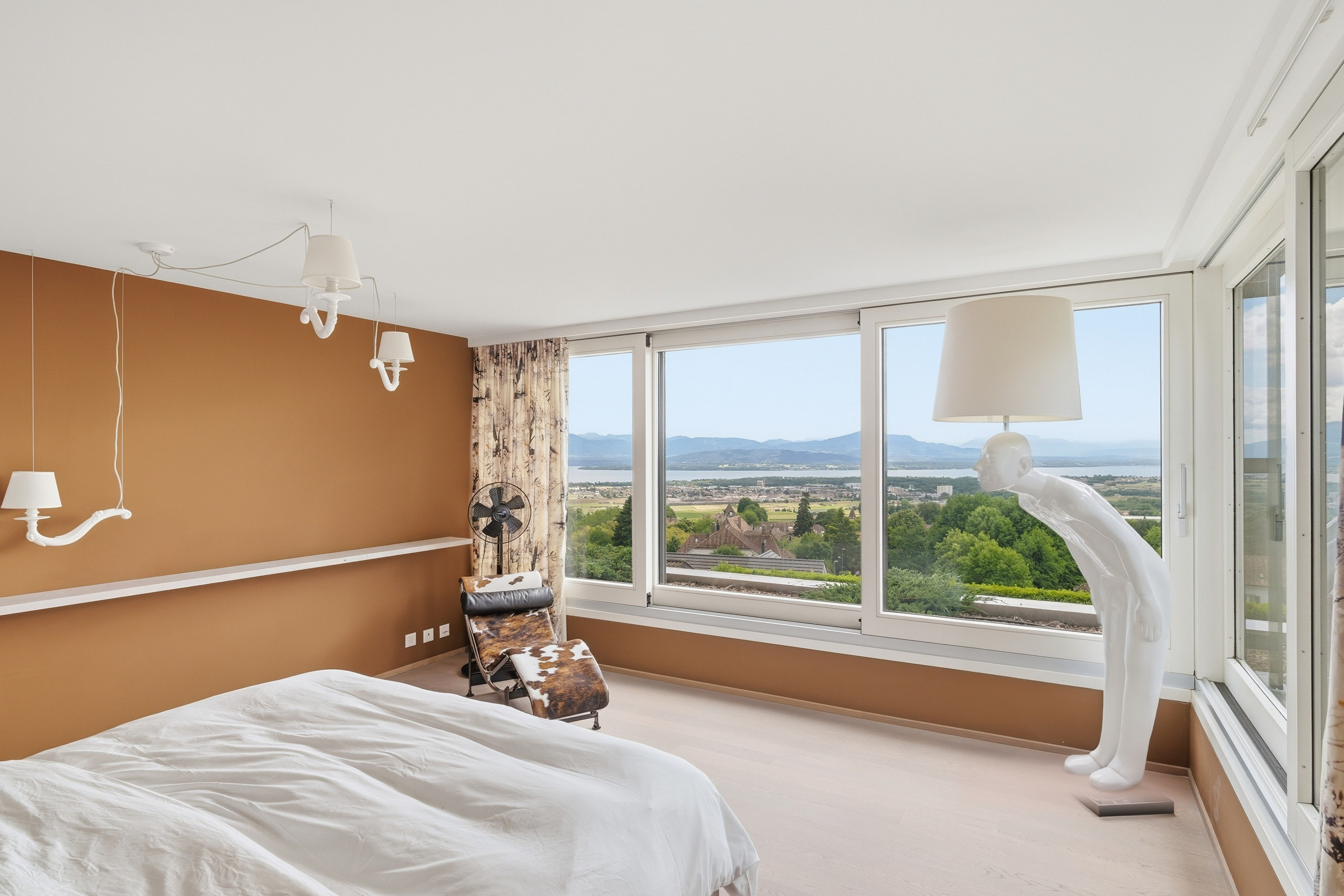 Interior view 8