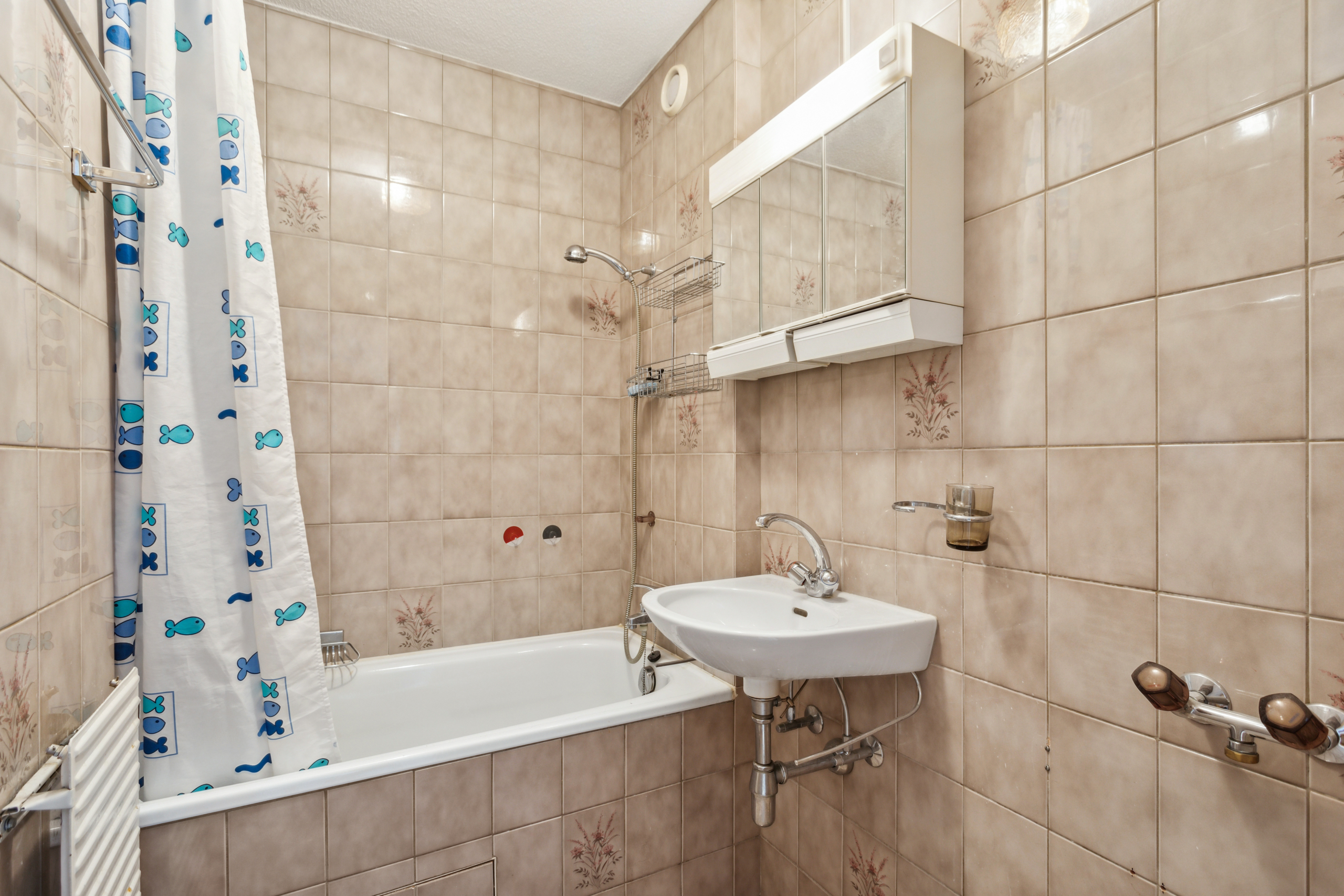 Salle d'eau no 1 avec pré-équipement pour une machine à laver