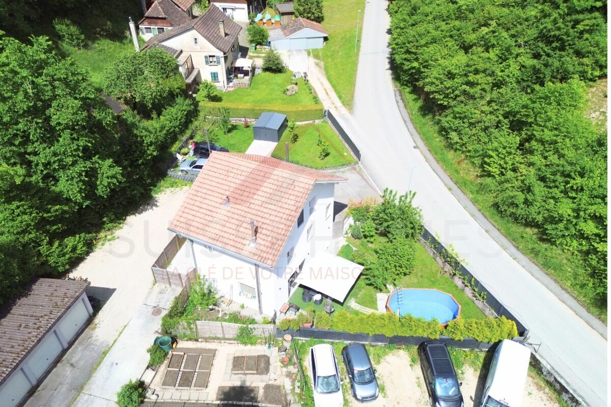 Grundstück / Umgebung ? Terrain / environnement Grundstück / Umgebung ? Terrain / environnement