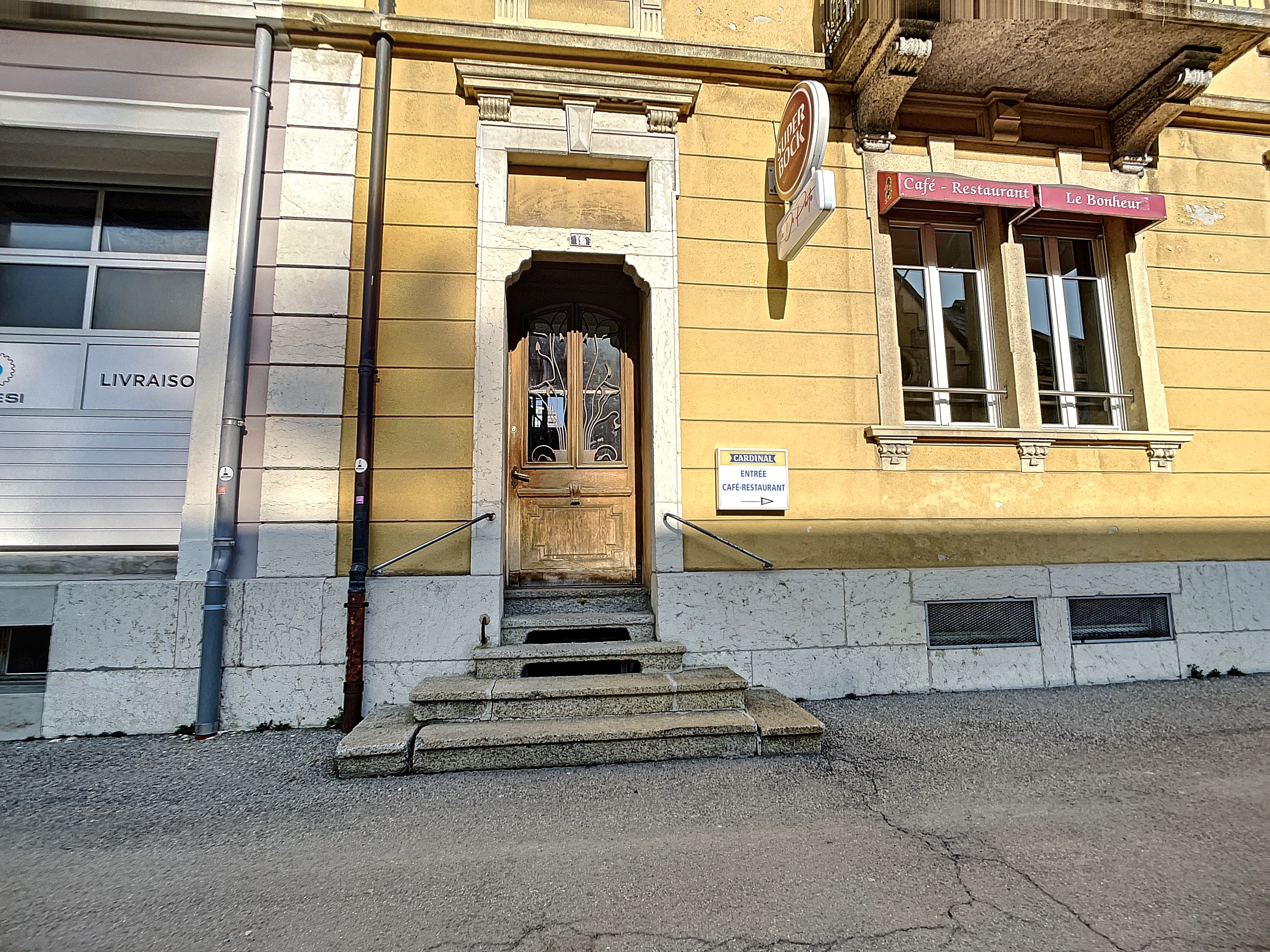 Photo 2