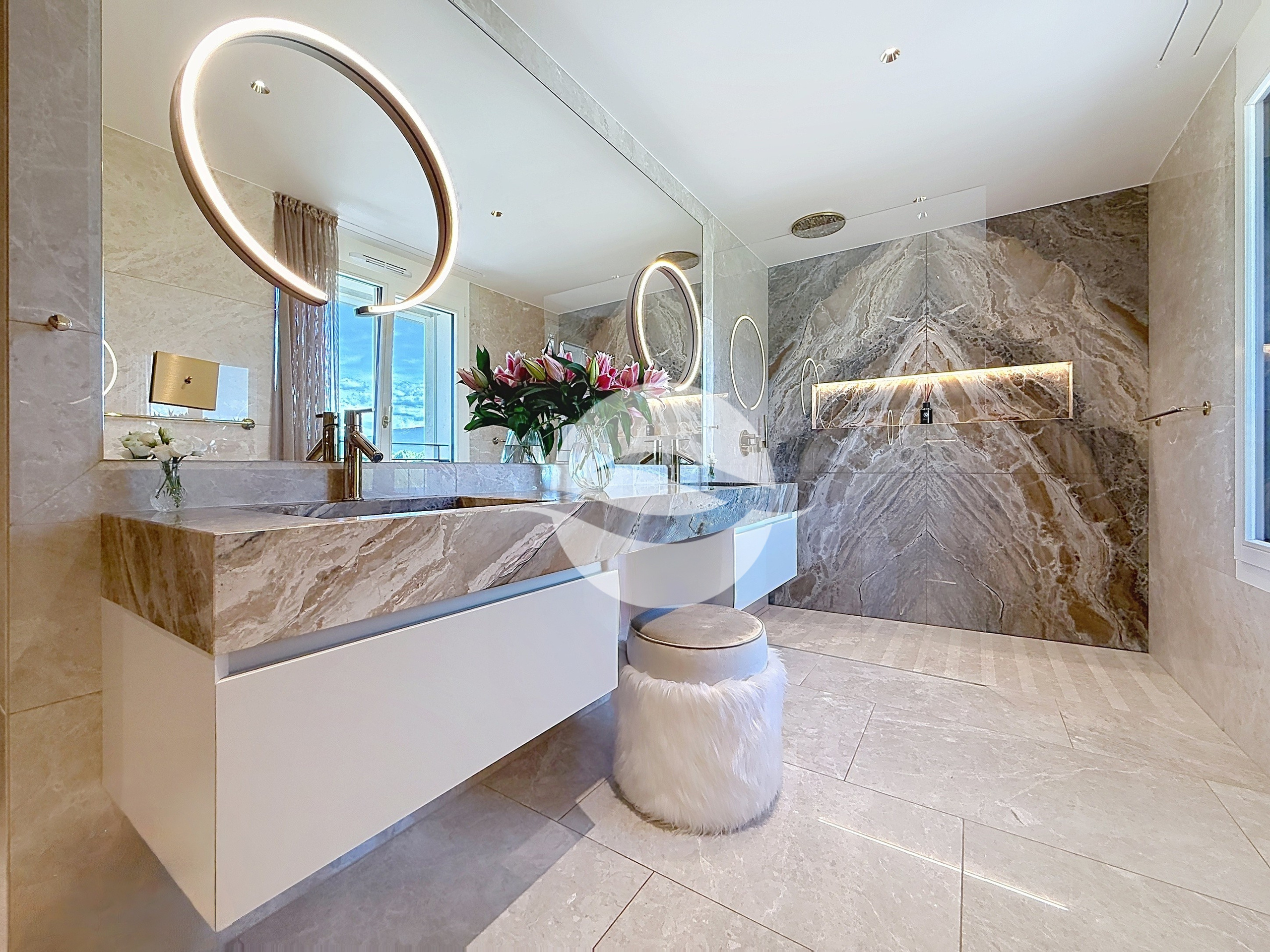 1er : Salle de bains et douche parentale