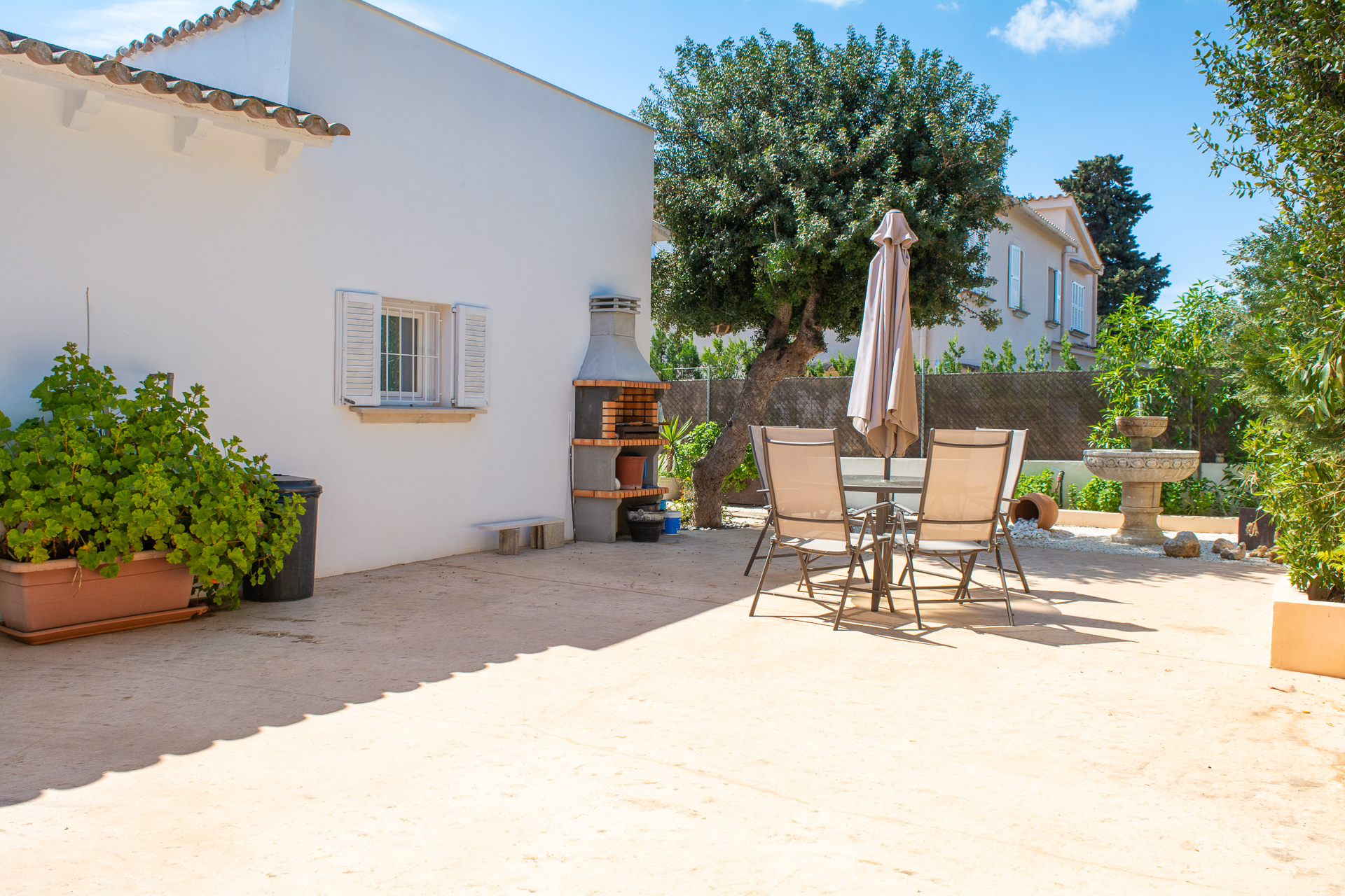Terrasse mit Chemine Terrasse mit Chemine