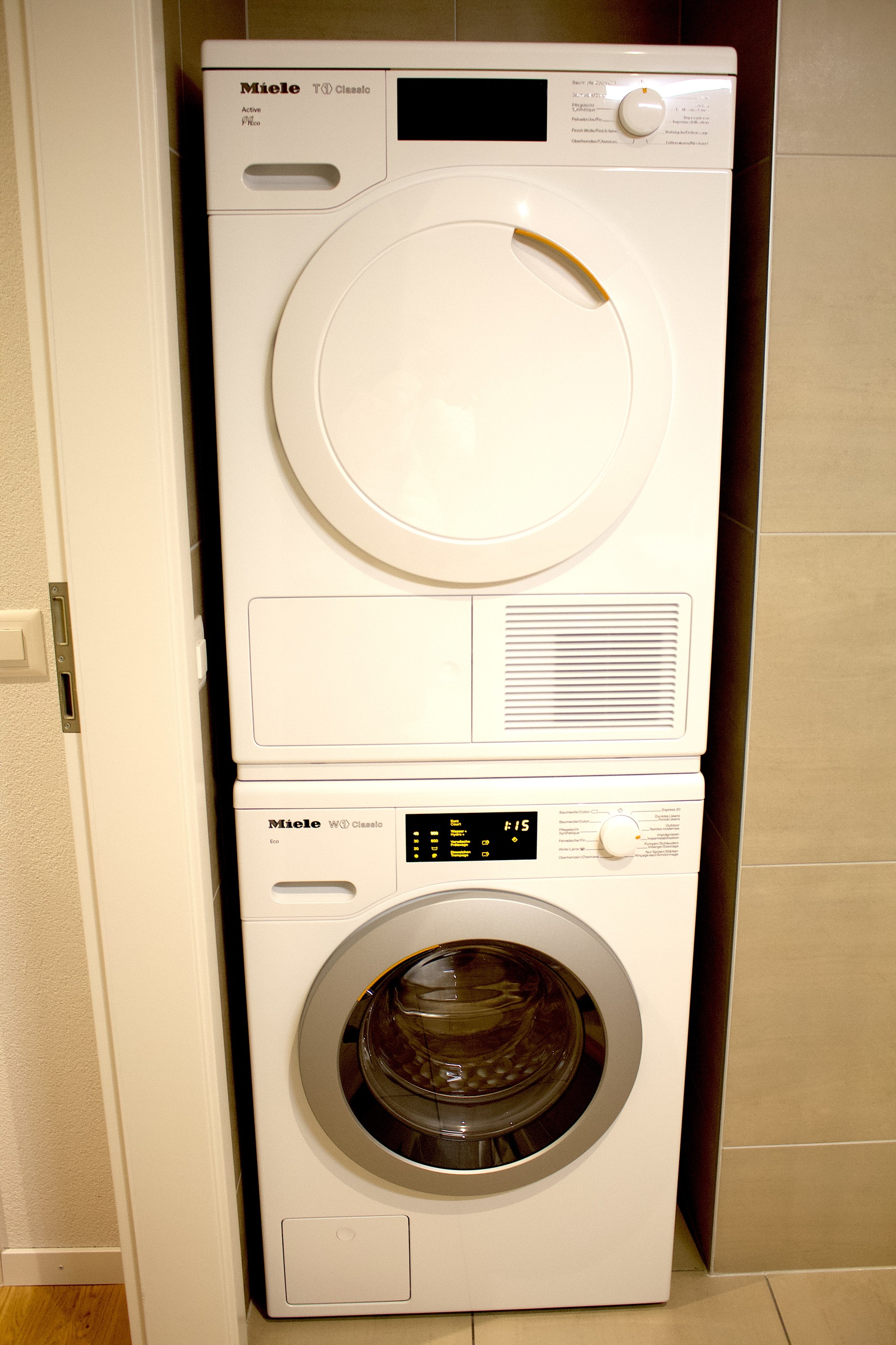 Interior view 5