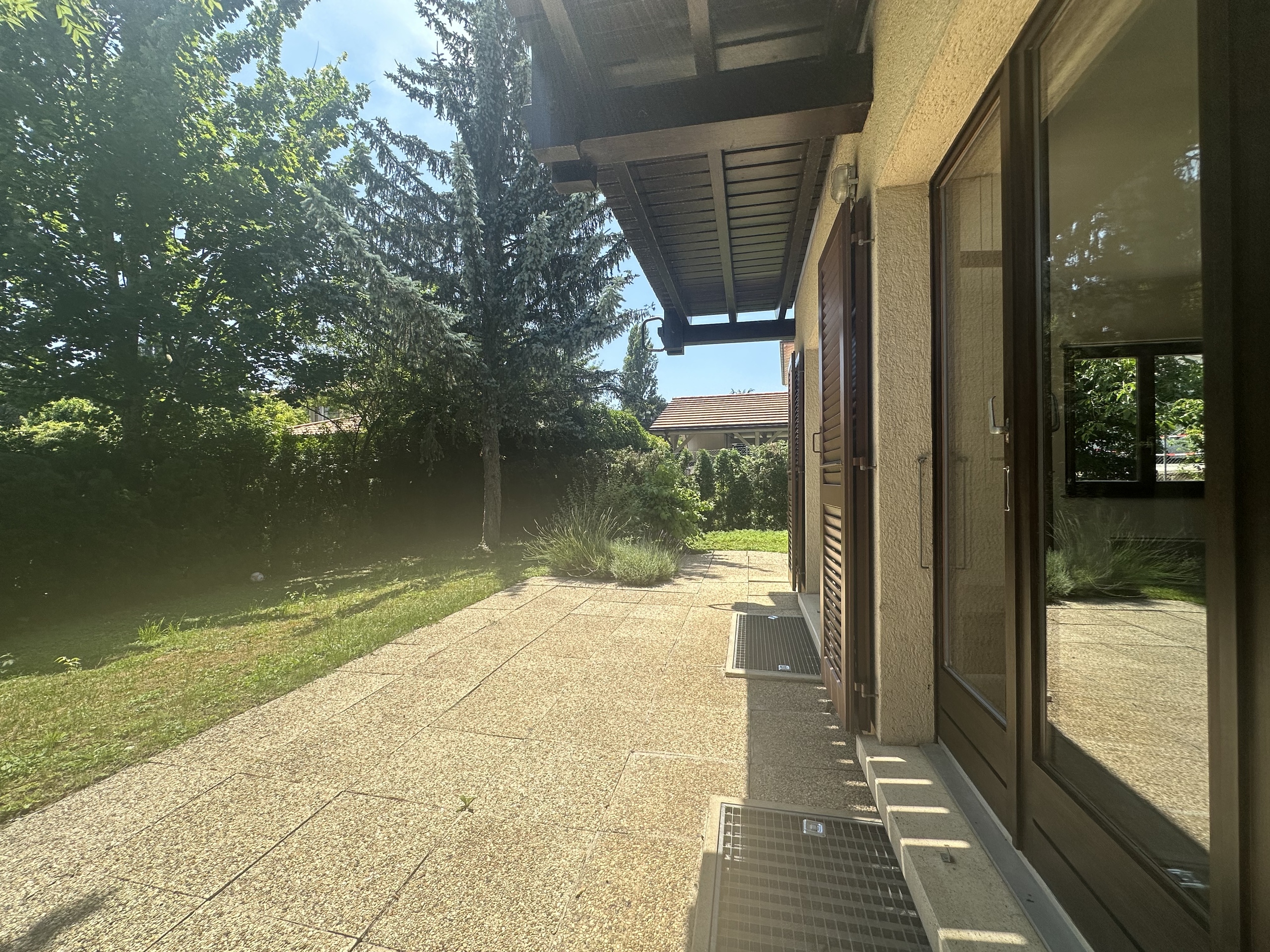 Exterior view 2