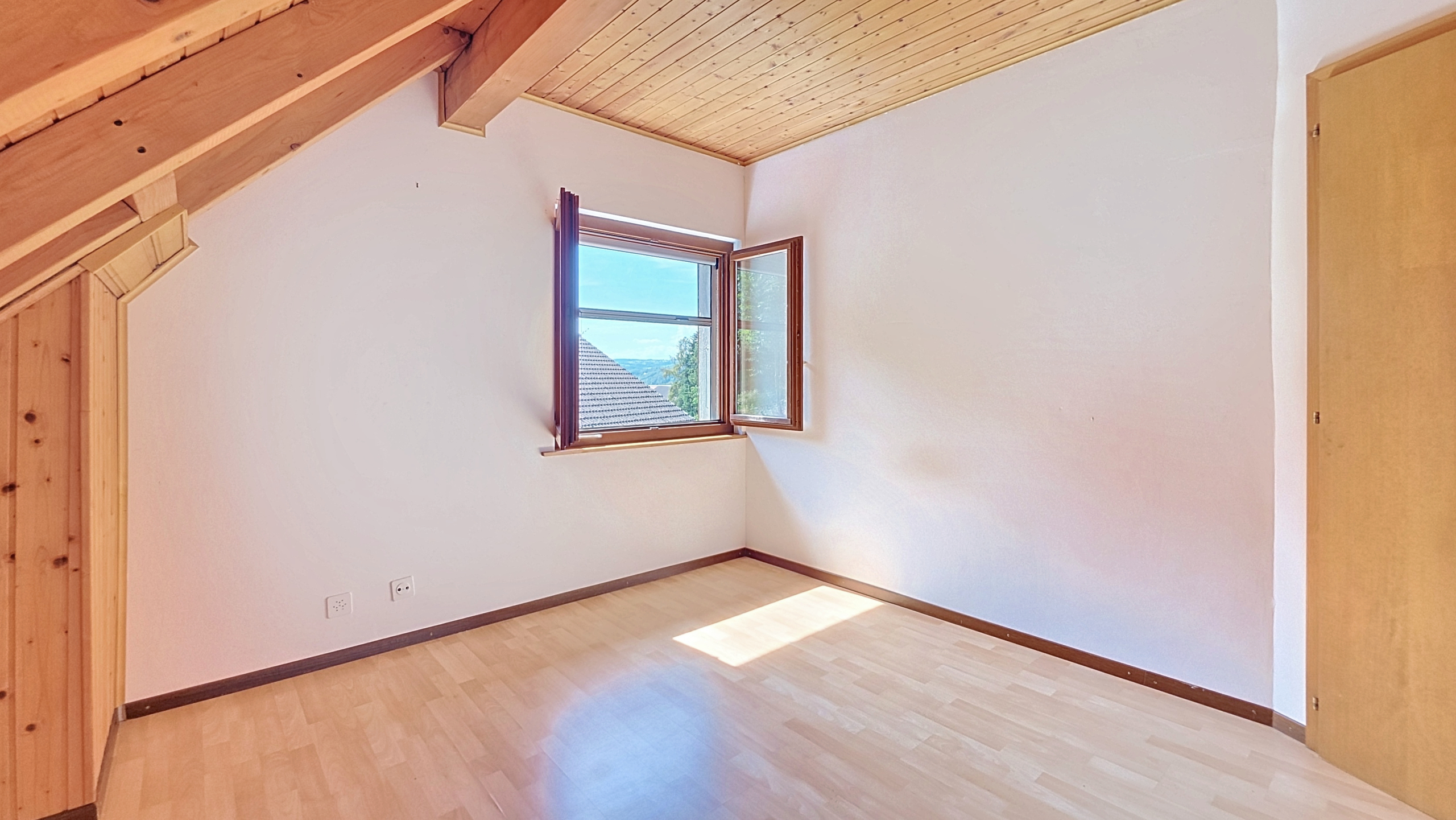 Appartement 4.5 pces - 2eme étage - chambre 1