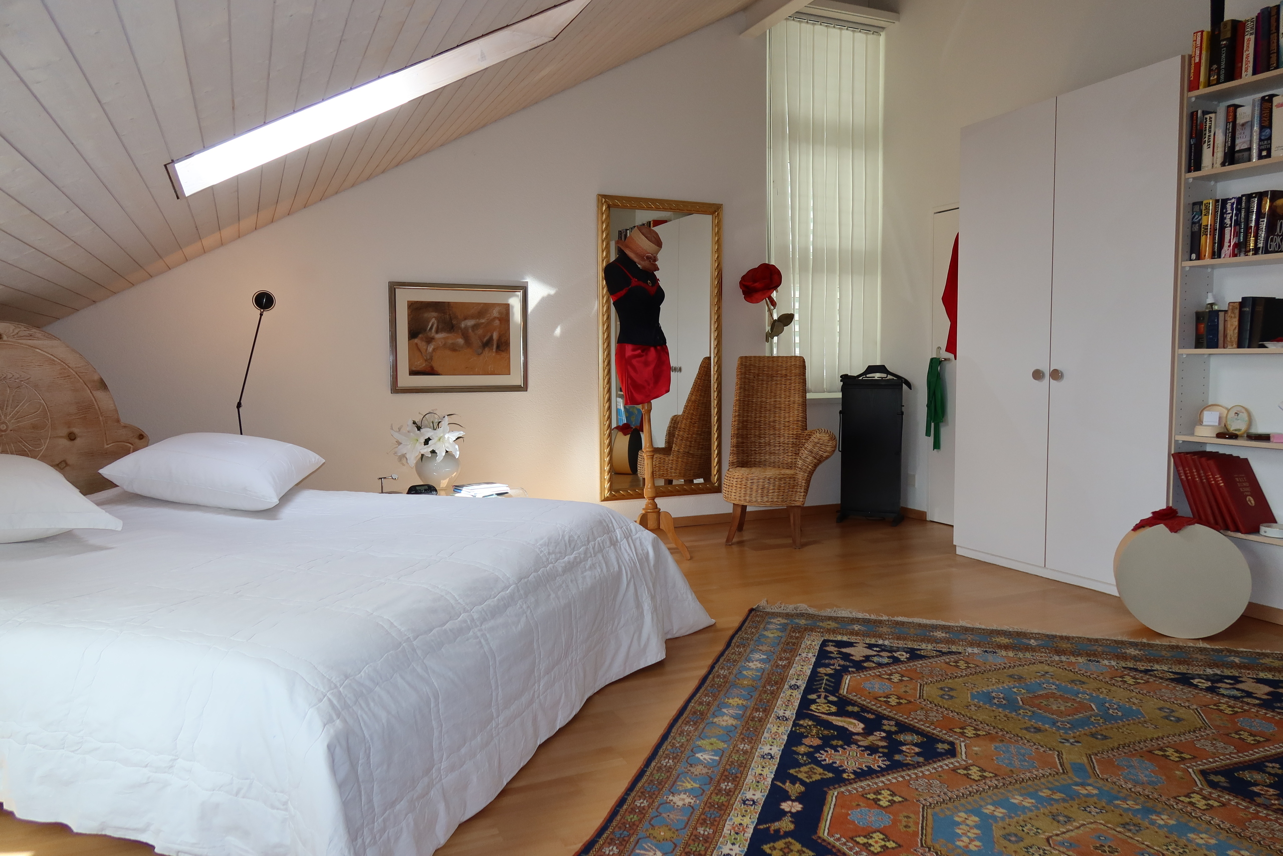 Grosses Schlafzimmer 2. OG Grosses Schlafzimmer 2. OG