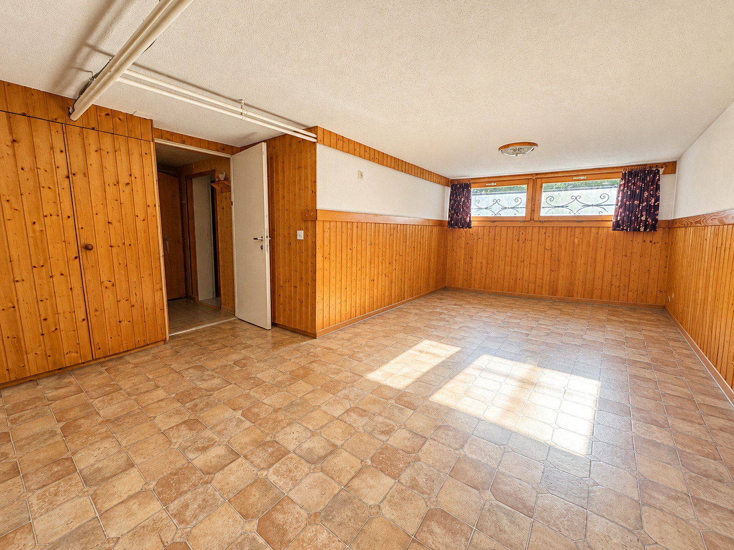 Interior view 3