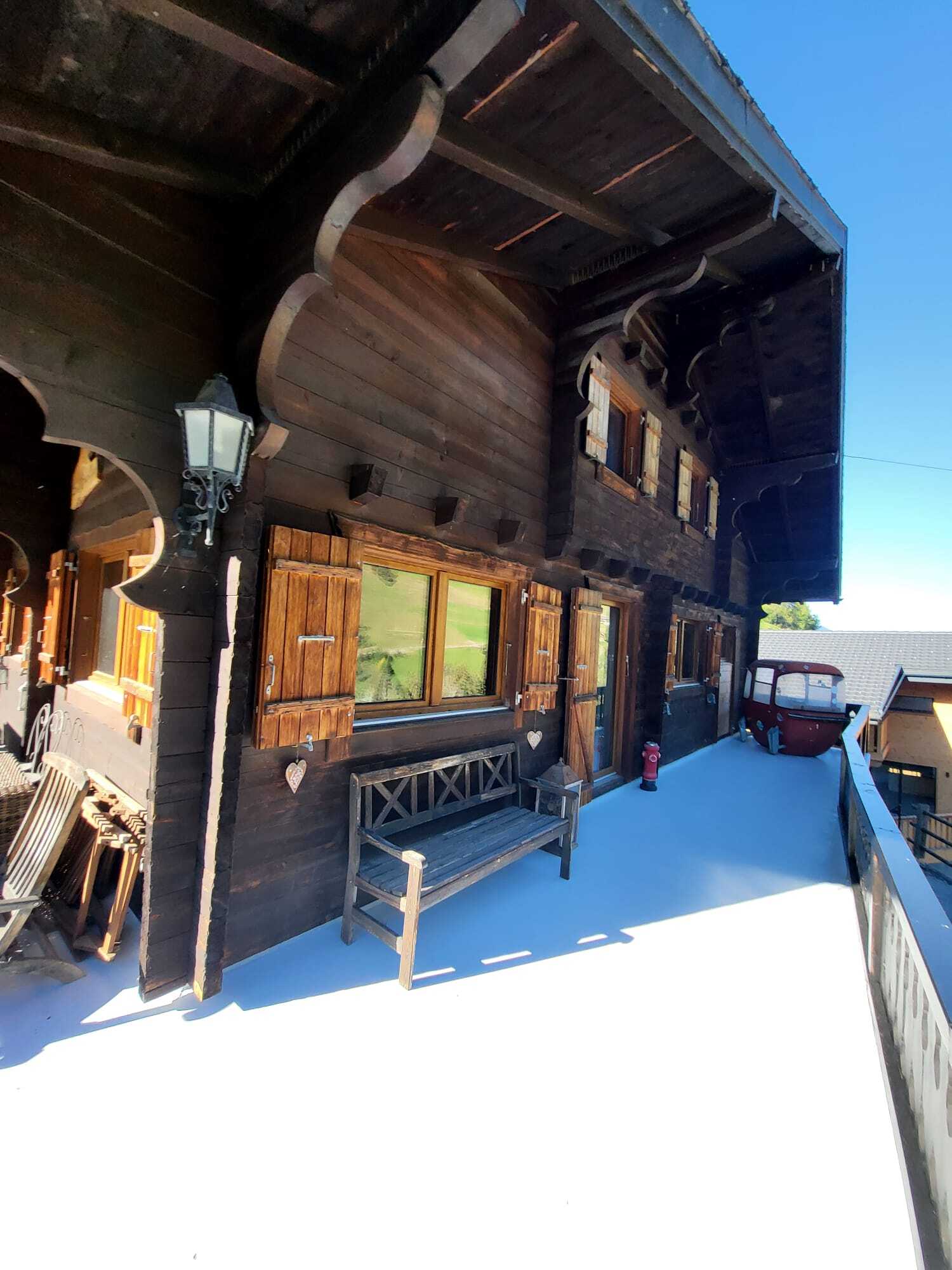 Exterior view 2
