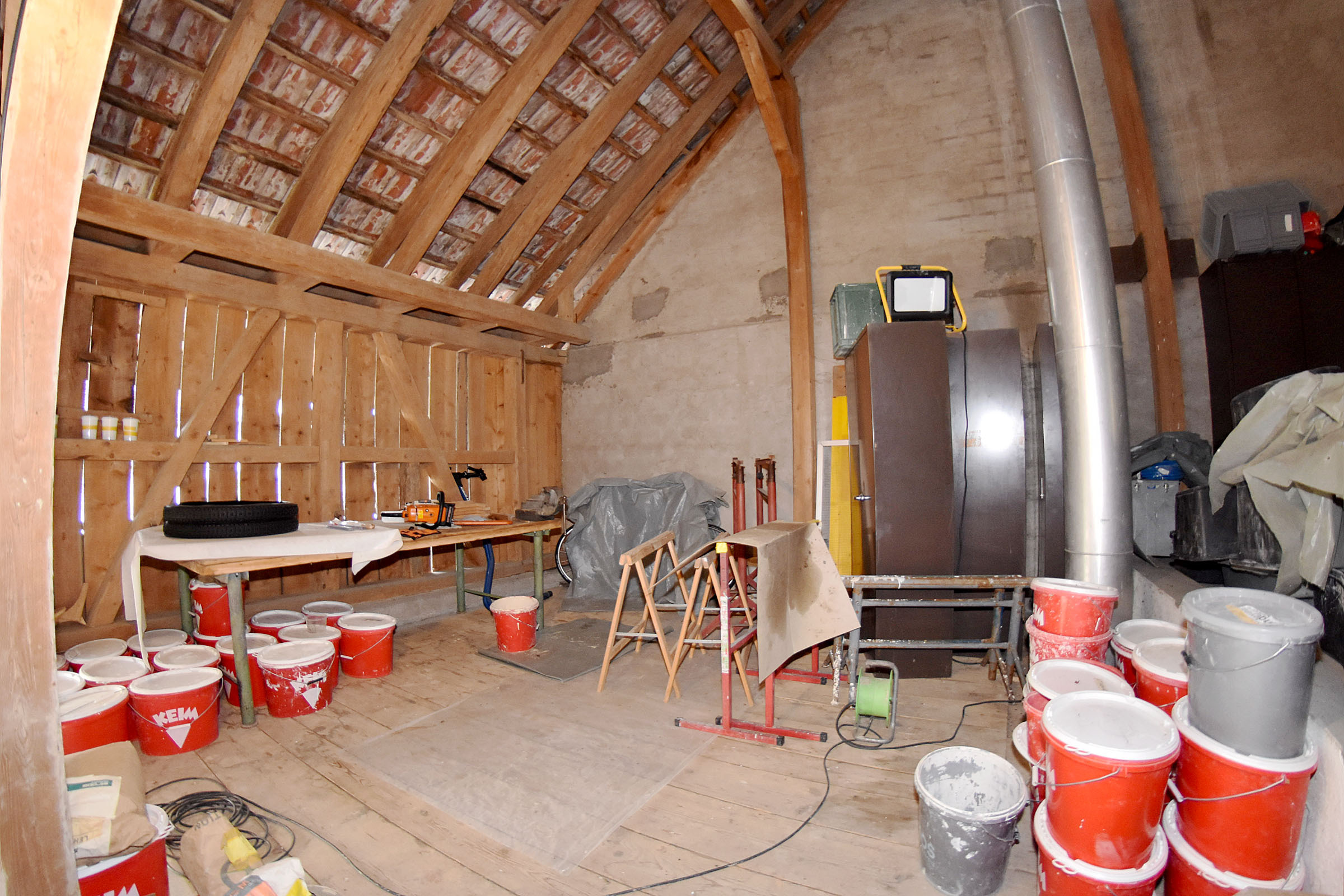 Tenn / Fläche über Heizraum Tenn / Fläche über Heizraum