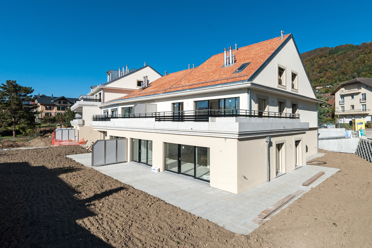 Firstview