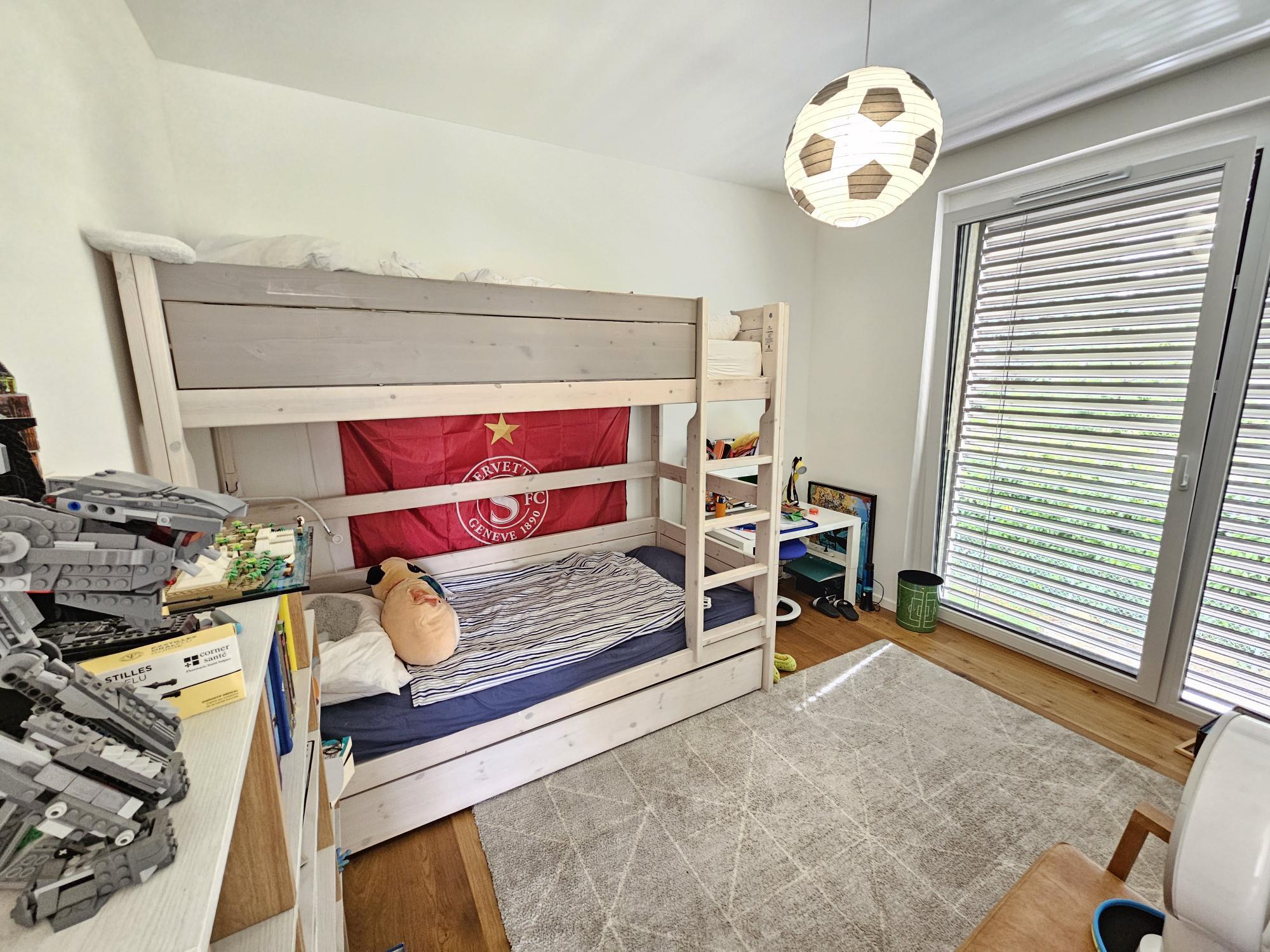 Interior view 11