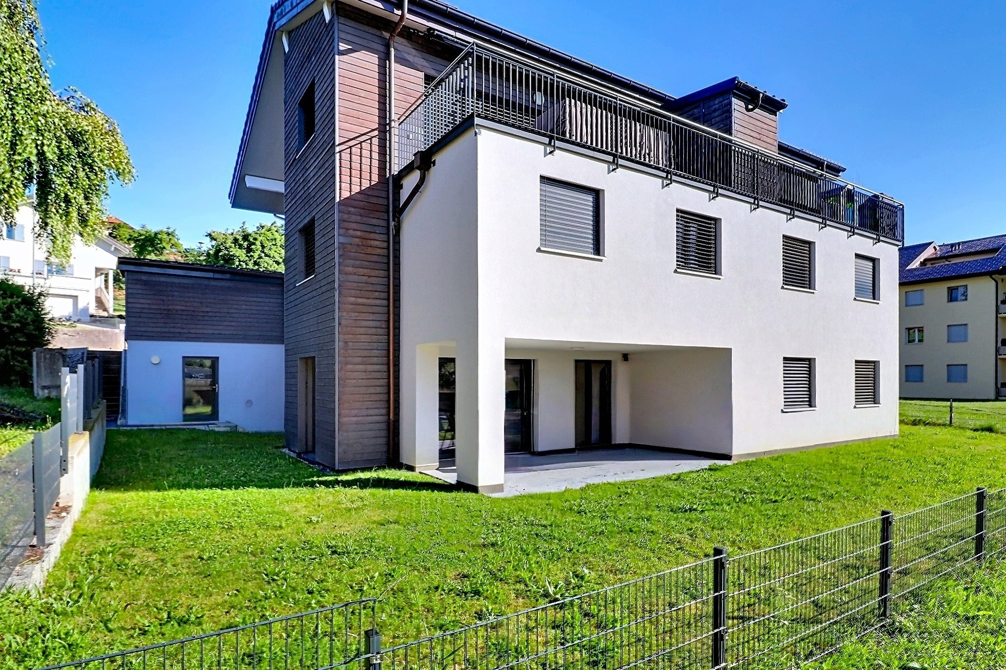 Bâtiment + jardin Bâtiment + jardin