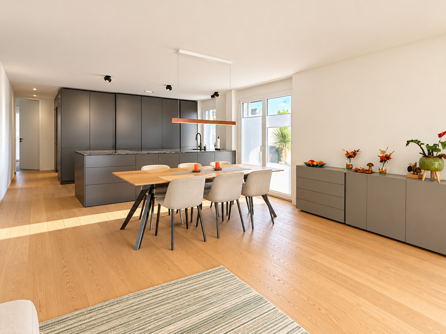 Interior view 6