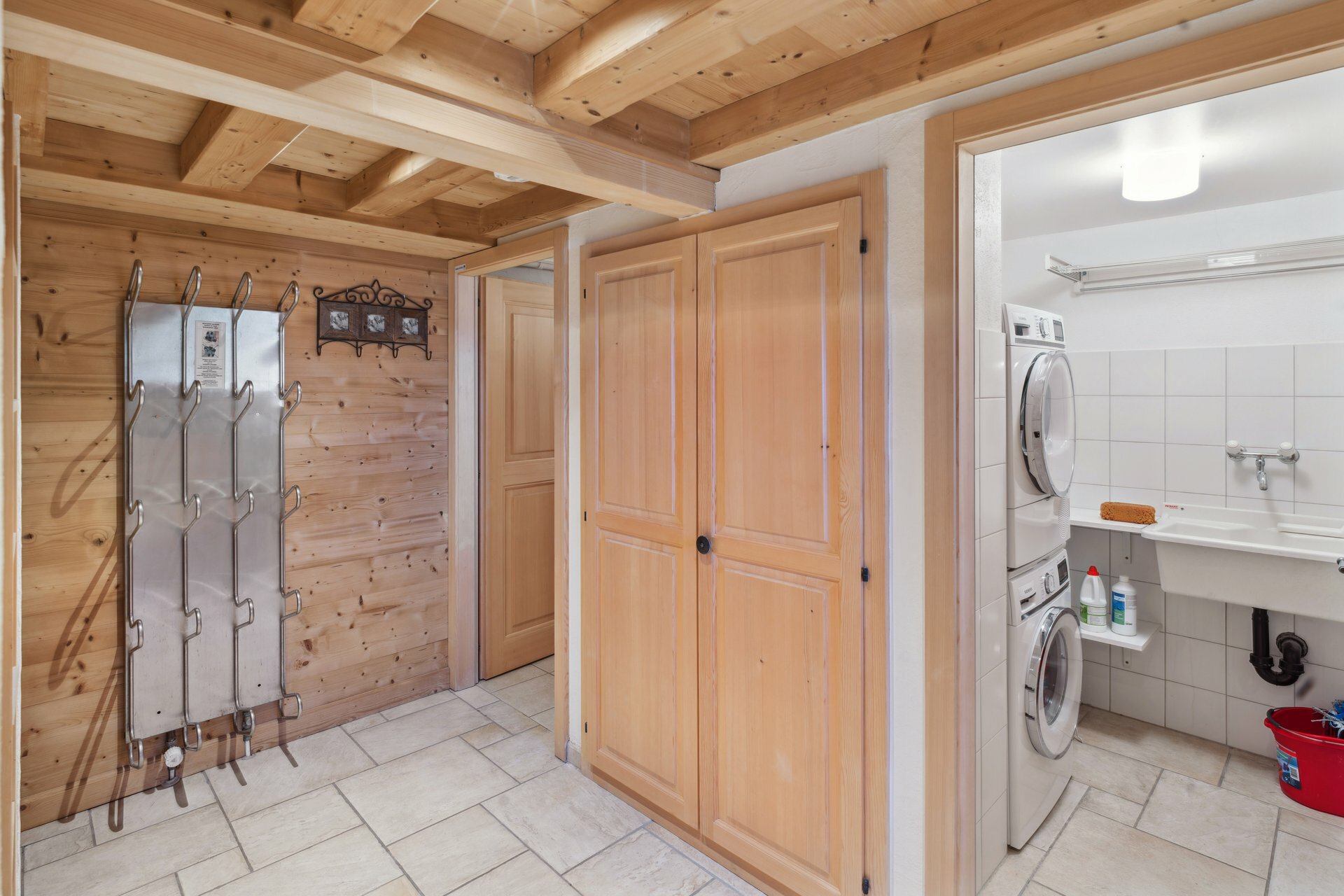 Ski room and laundry room