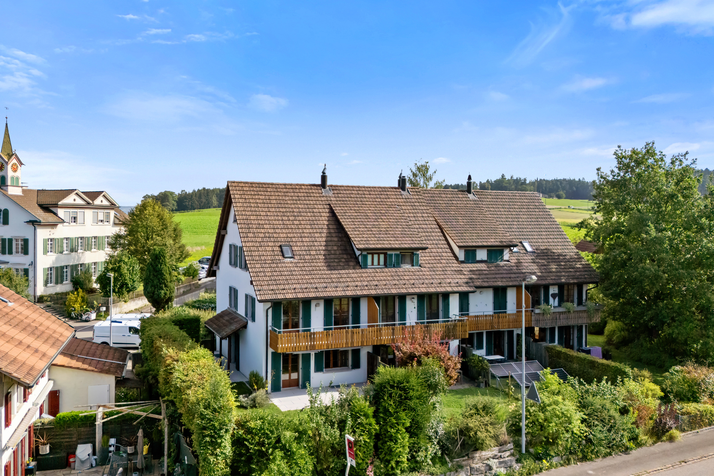 Reizvolles Reiheneckhaus in ländlicher Umgebung mit Blick ins Grüne, ideal für Familien, die naturnahes Wohnen schätzen